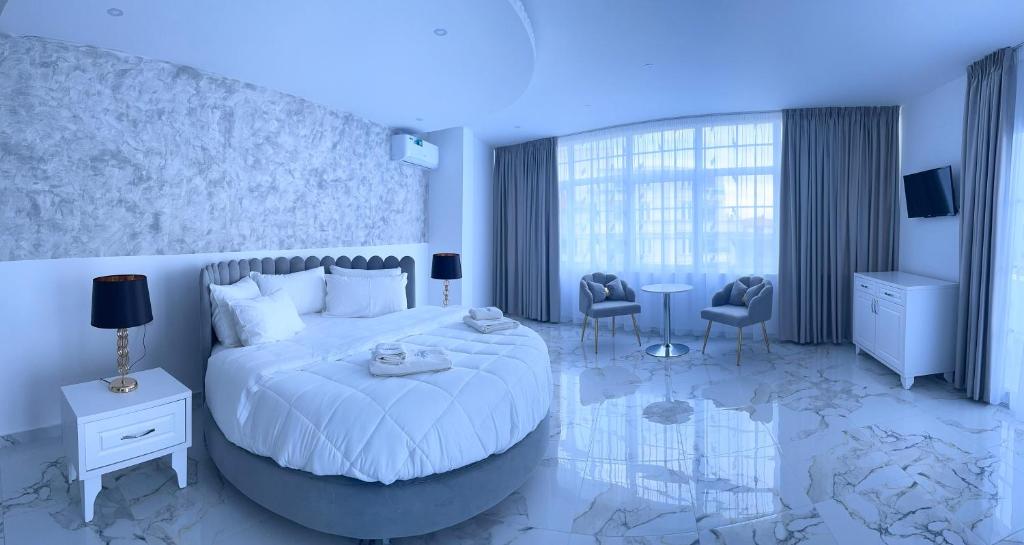 UJVARA HOTEL Golem_8