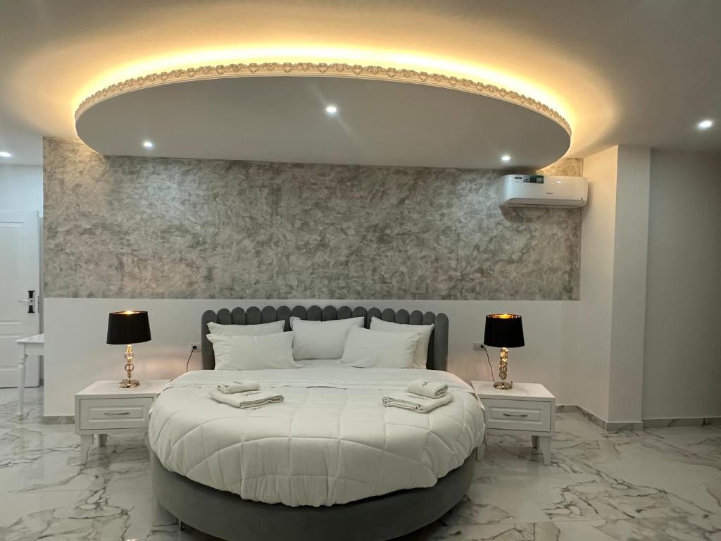UJVARA HOTEL Golem_11