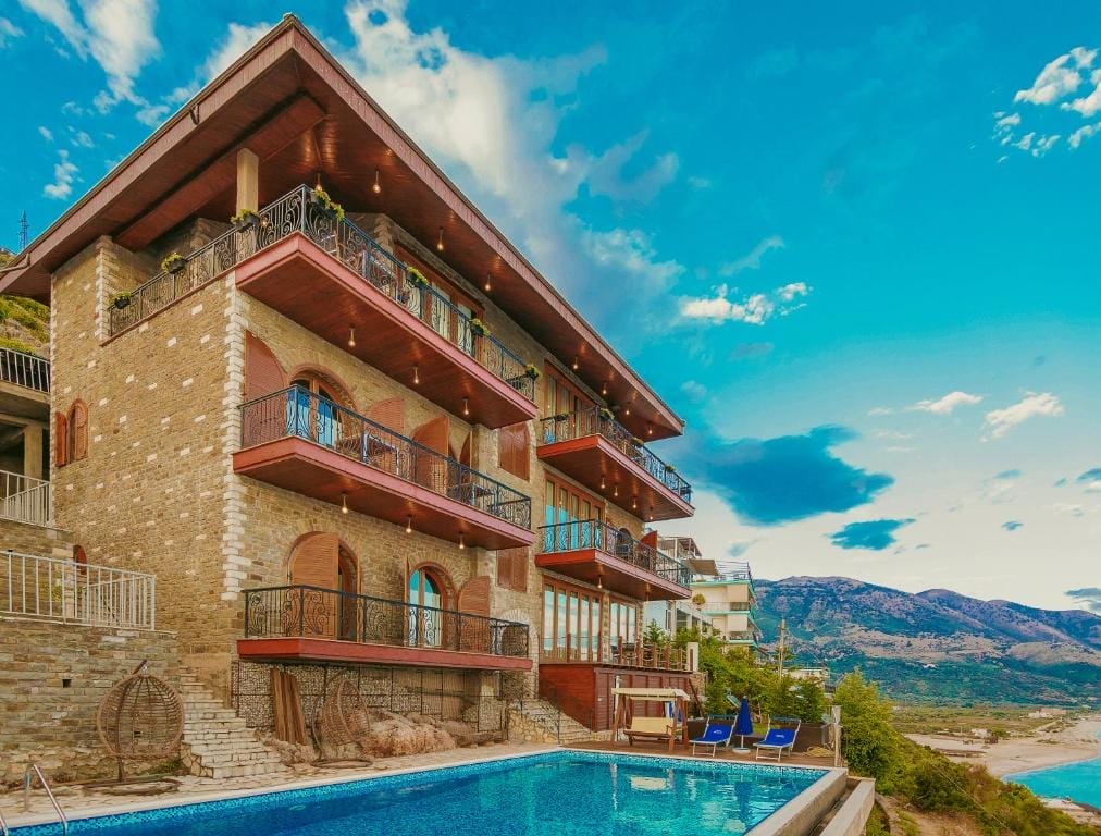 Kshira Oasis - Luxury 7-Bedroom Vila Qeparo_5