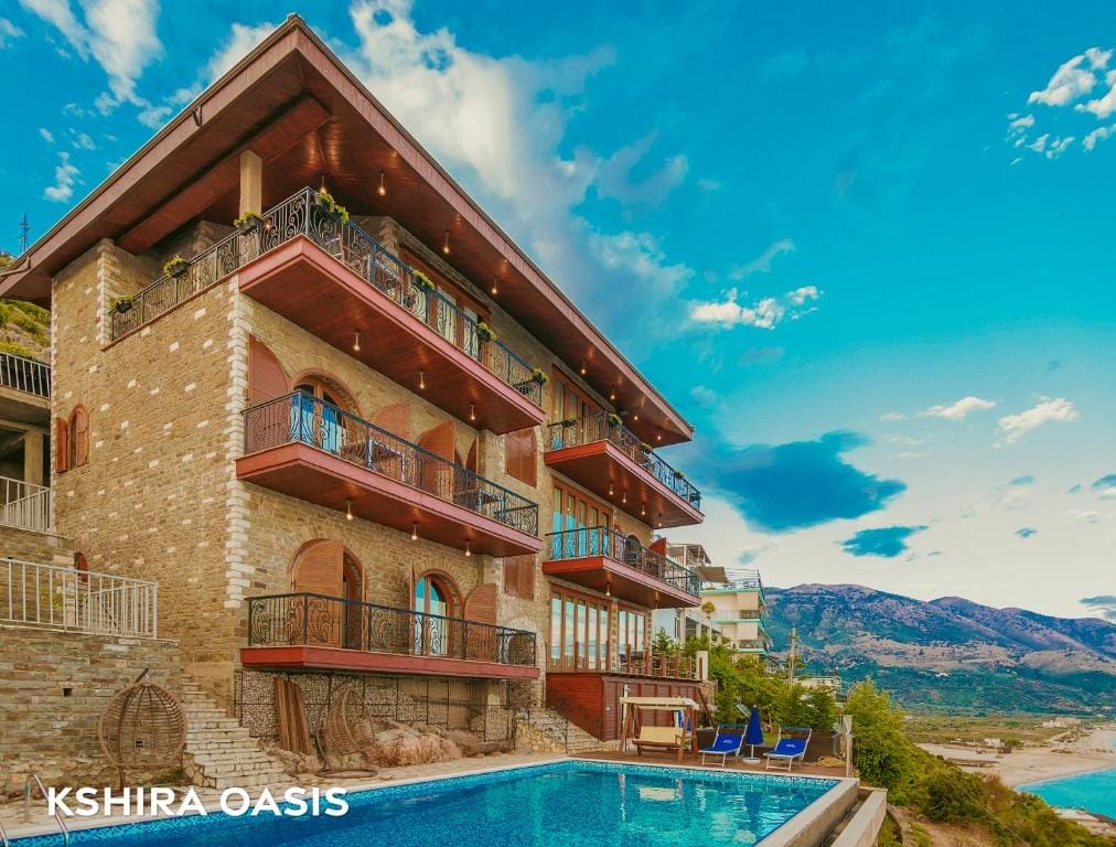 Kshira Oasis - Luksoze 7 Dhoma gjumi Vila Qeparo_1