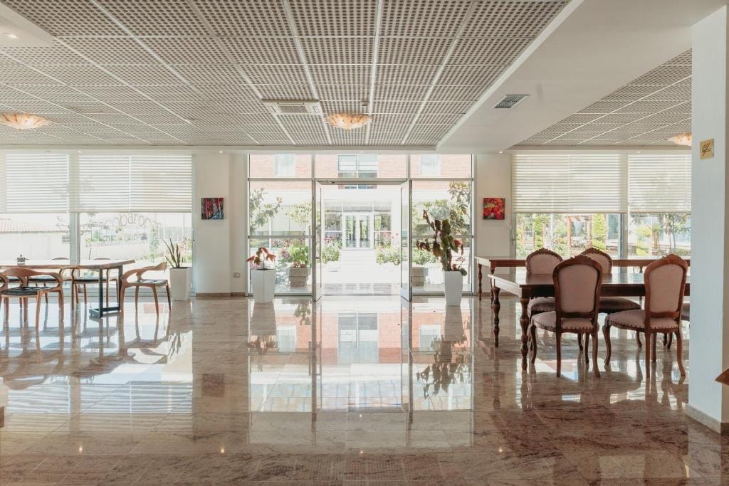 Fishta Hotel & Apartments Velipojë_3