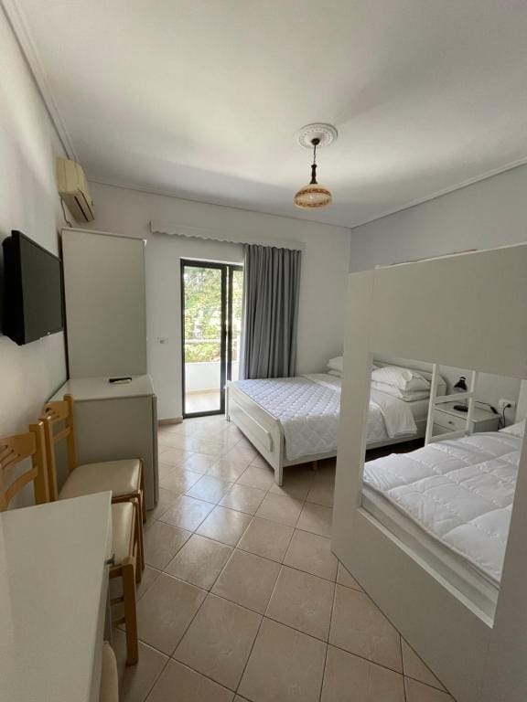 Hotel MS Sarandë_2