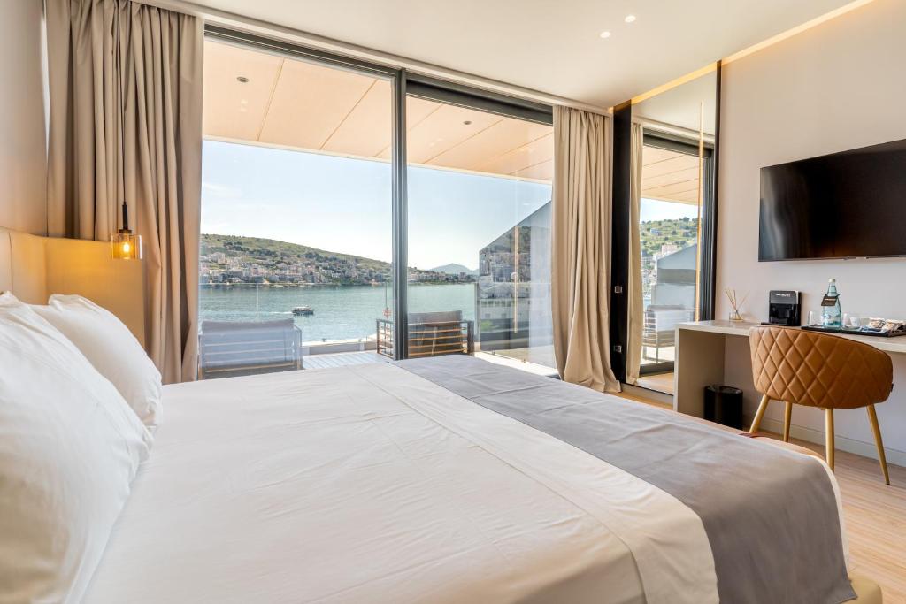 Yacht Premium Hotel Sarandë_4