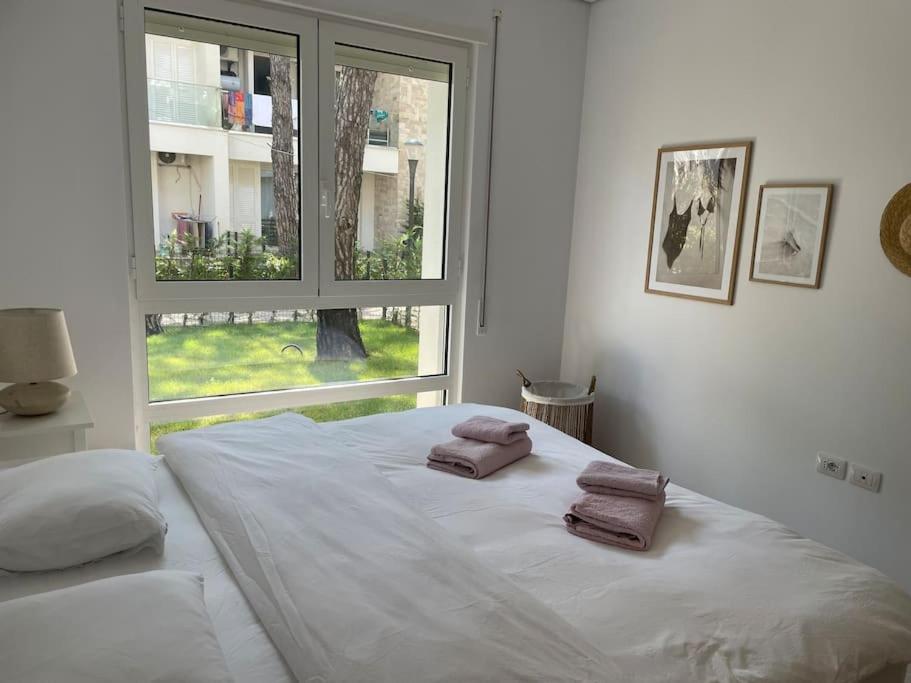 Luxury ground floor Apt with garden - Bay of Lalzi Durrës_2