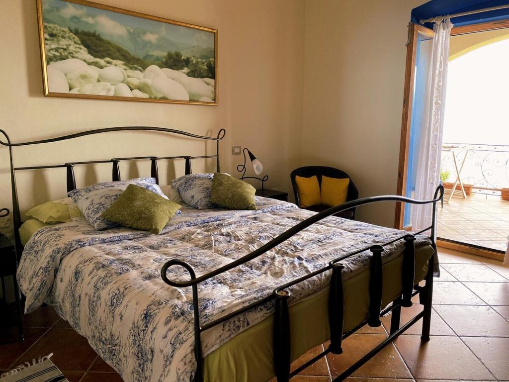 Amazing Seaside View Villa Palasë_2