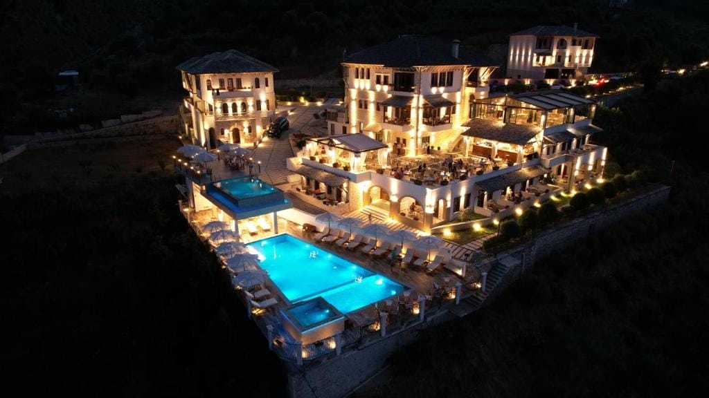 KERCULLA Resort Gjirokastër_1