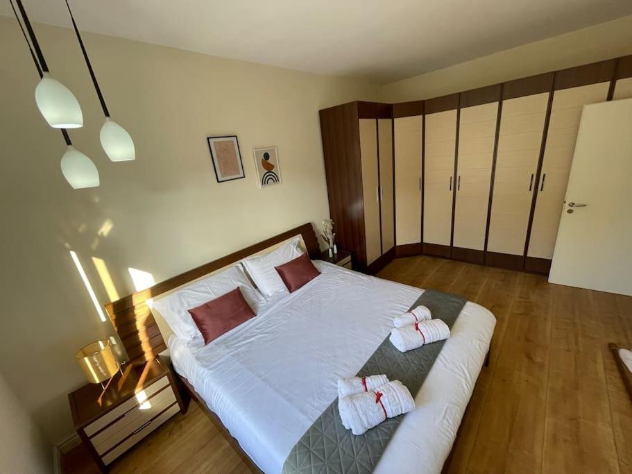 Apartament dielli ne zemer te Tiranes Tirana_7