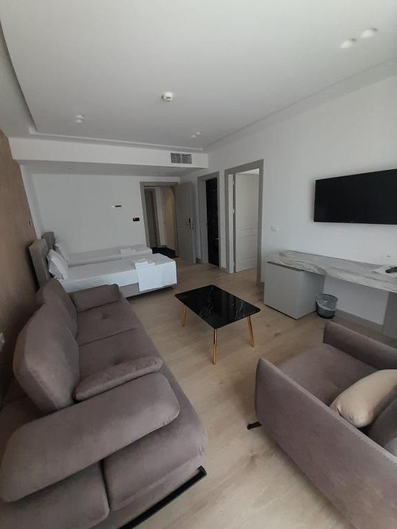 Chimaera Hotel Himare_7