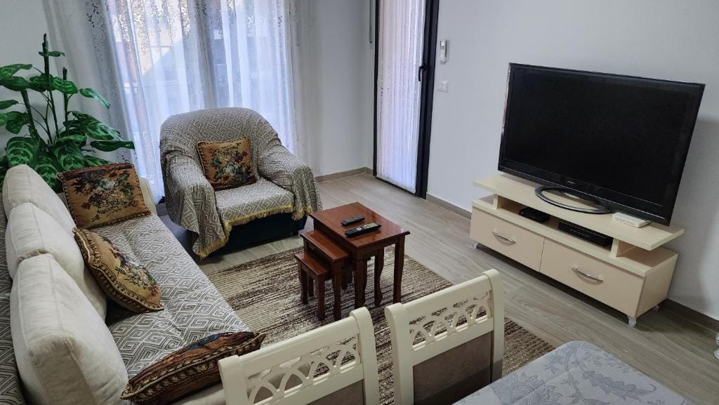 Pamje e malit të Dajtit Tirana_8
