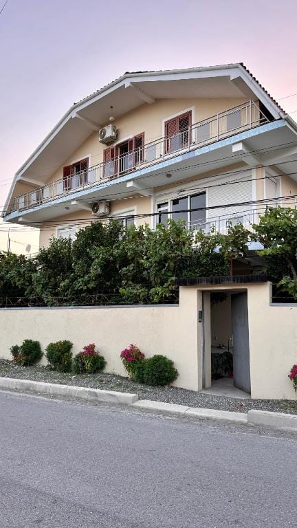 Gemütliches Haus im Herzen Albaniens Elbasan_5