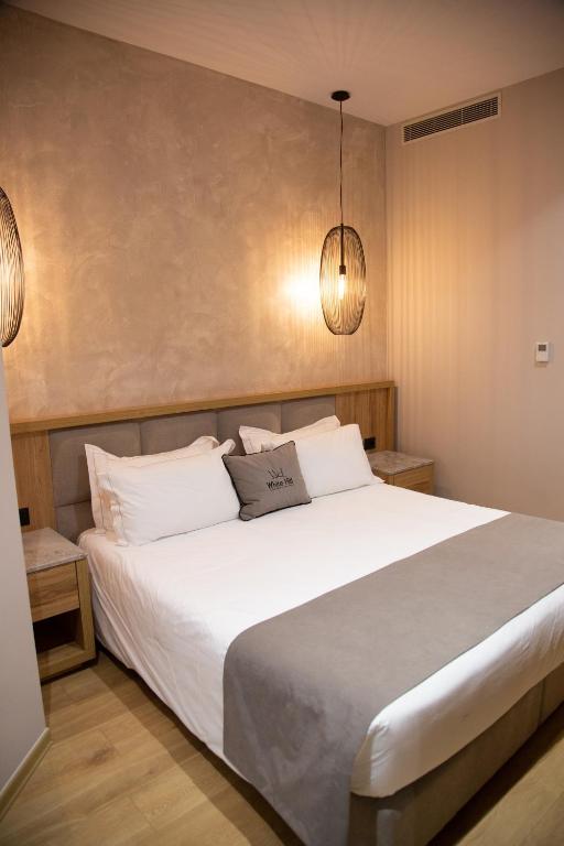 Hotel White Hill