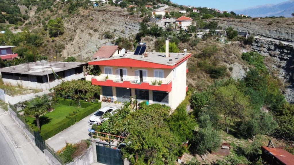 Bujtina Mantho Gjirokastër_1