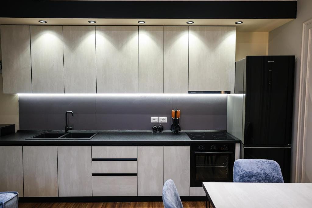 Miku Apartment-Extraordinary 1BD At Komuna e Parisit Tirana_8