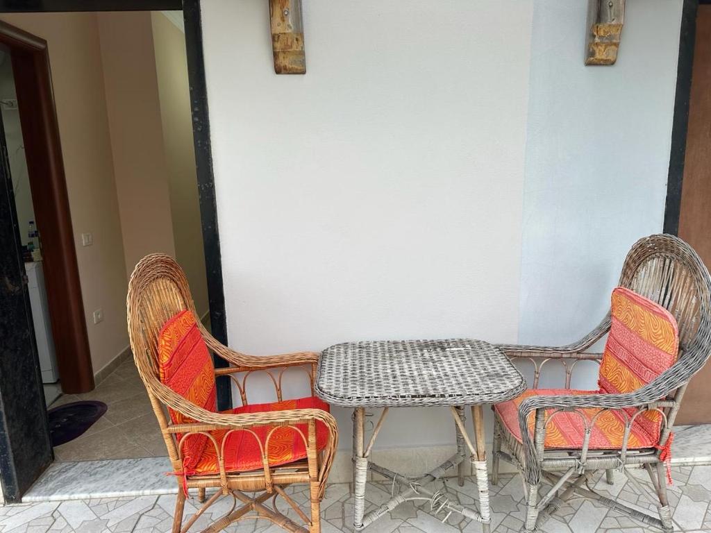 Sunset Sea View - Beachfront Balcony - AC - Wifi Durrës_12