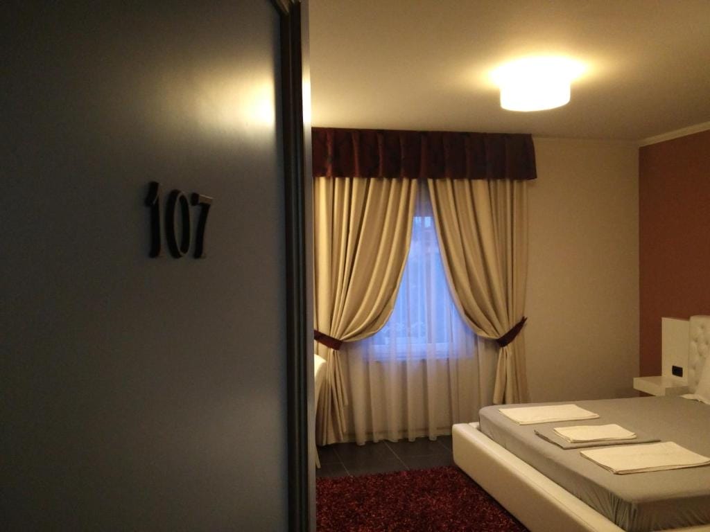 Hotel Mustang Tirana_3